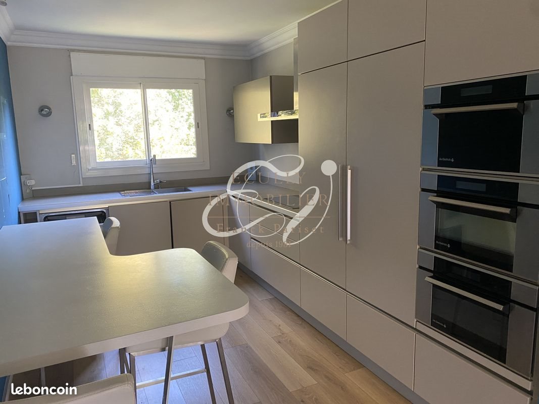 Appartement à vendre, 127m², Ecully