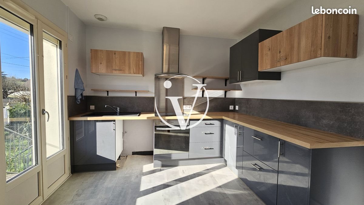 Maison à louer, 74m², Naveil