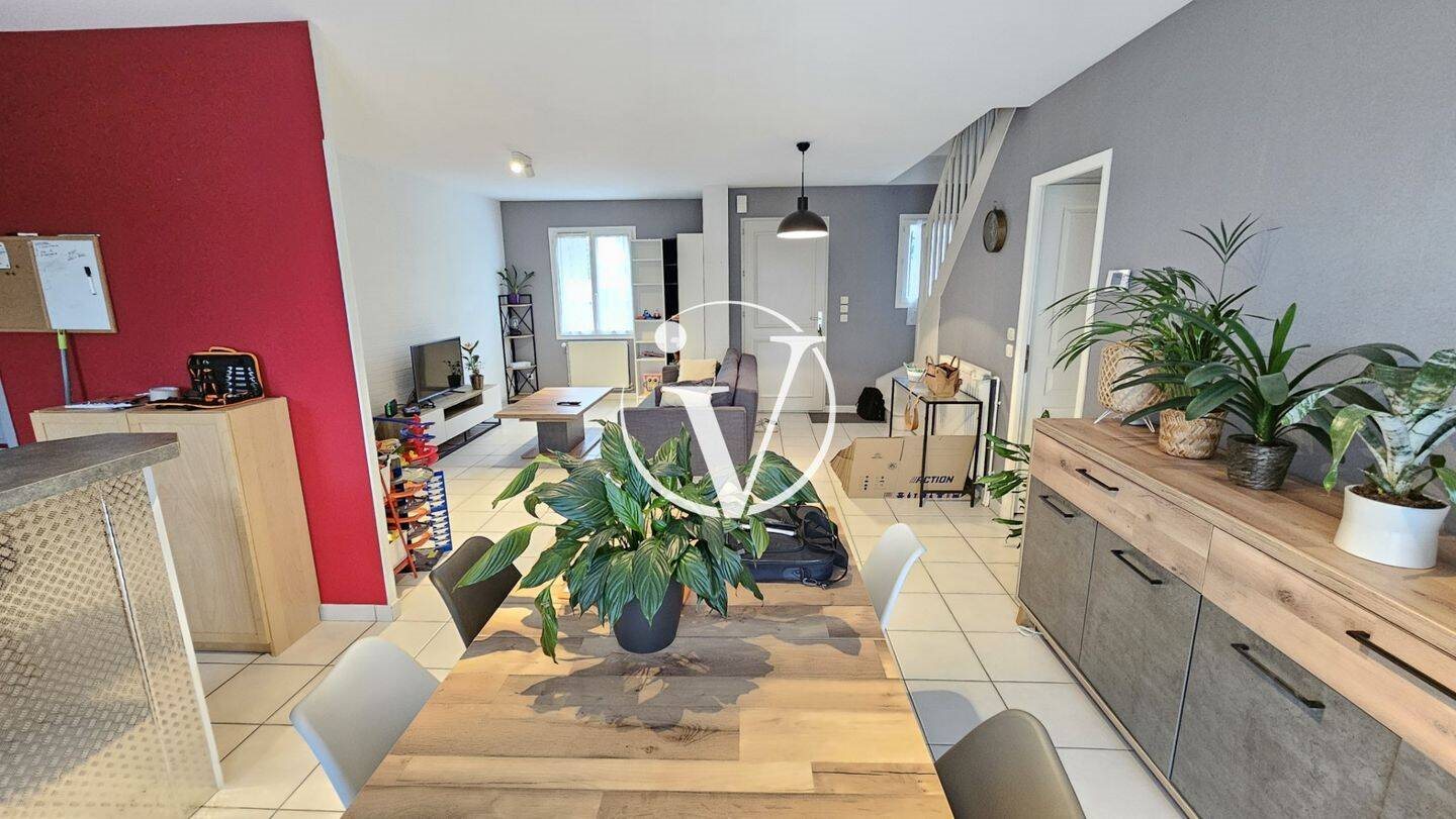Maison à louer, 97m², Auzouer-en-Touraine