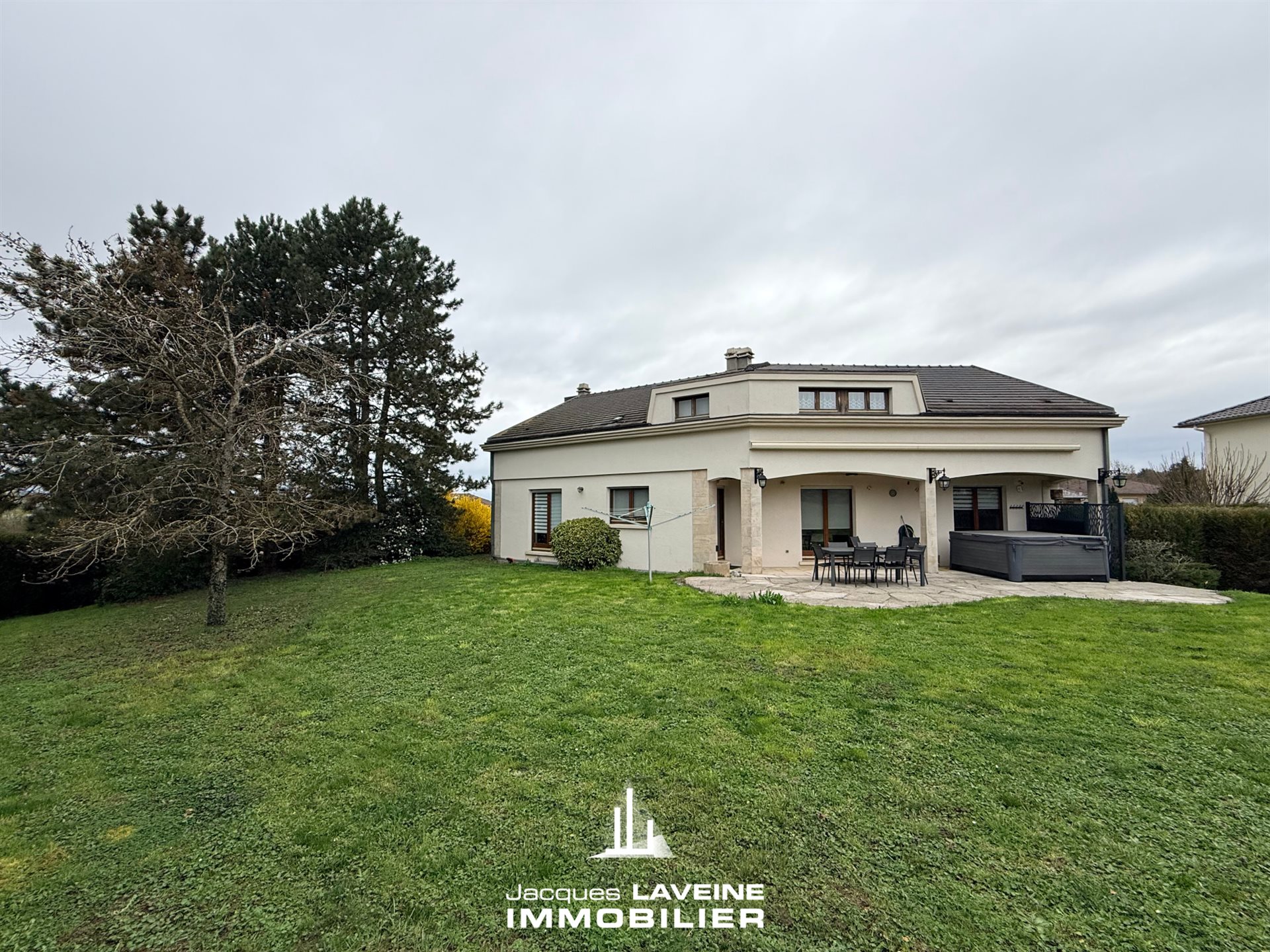 Maison à vendre, 213m², Saint-Julien-lès-Metz