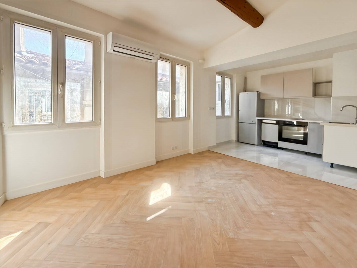 Appartement à louer, 22m², Marseille 1er
