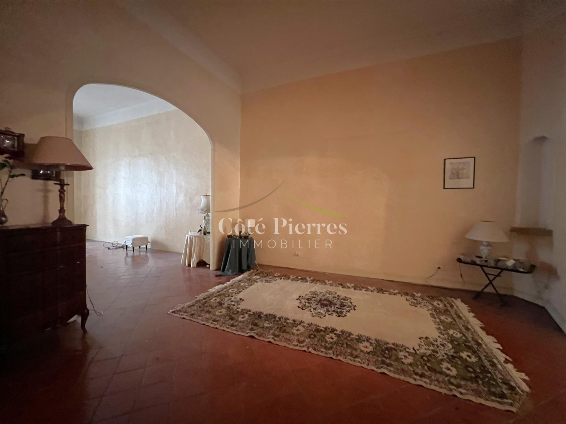 Appartement à vendre, 177m², Nîmes