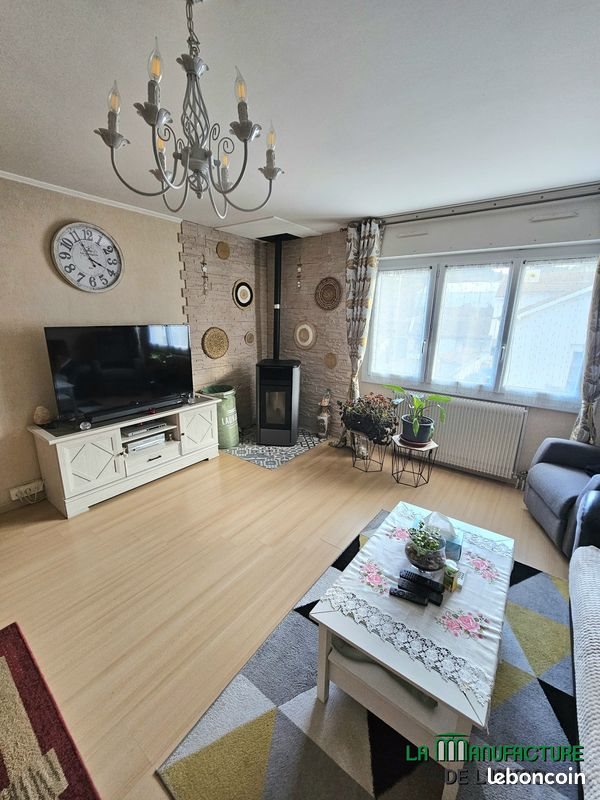 Appartement à vendre, 63m², Le Chambon-Feugerolles