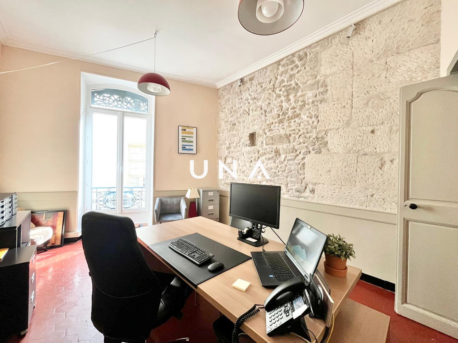 Appartement à vendre, 75m², Nîmes