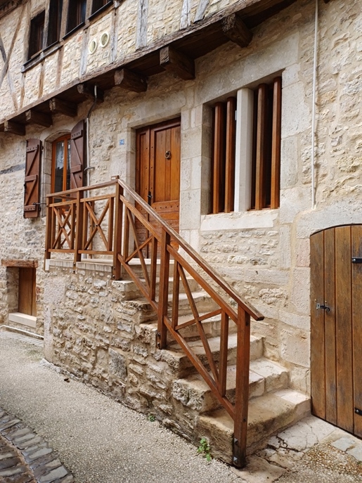 Maison de caractère au cœur de Villeneuve