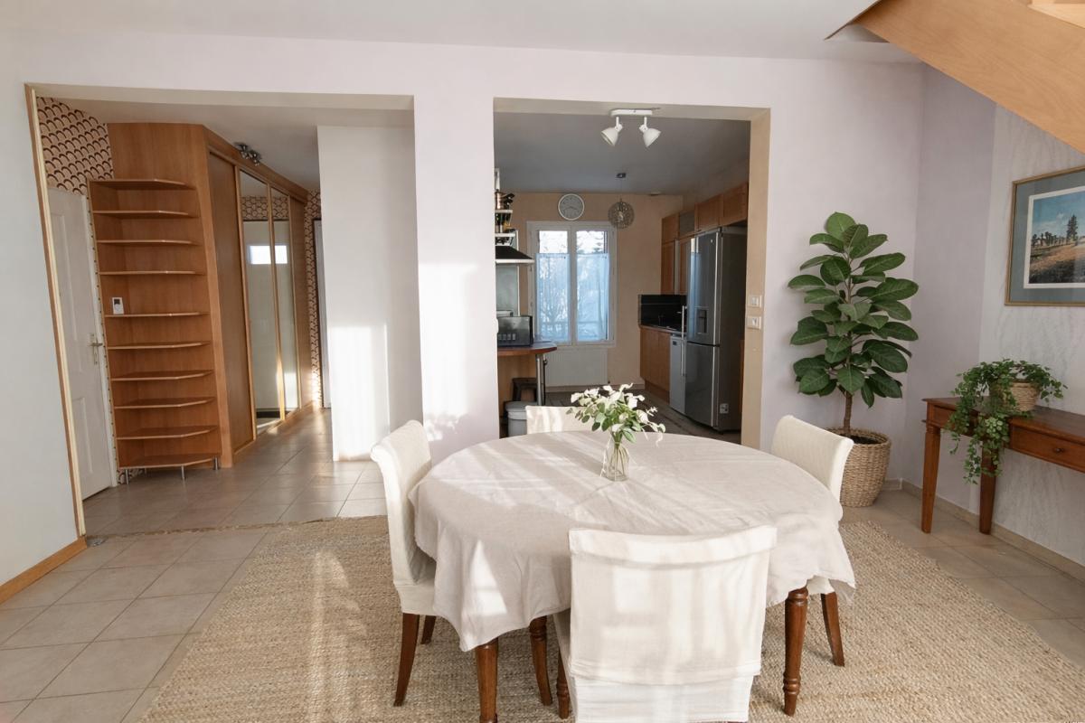 Maison à vendre, 157m², Varennes-Jarcy