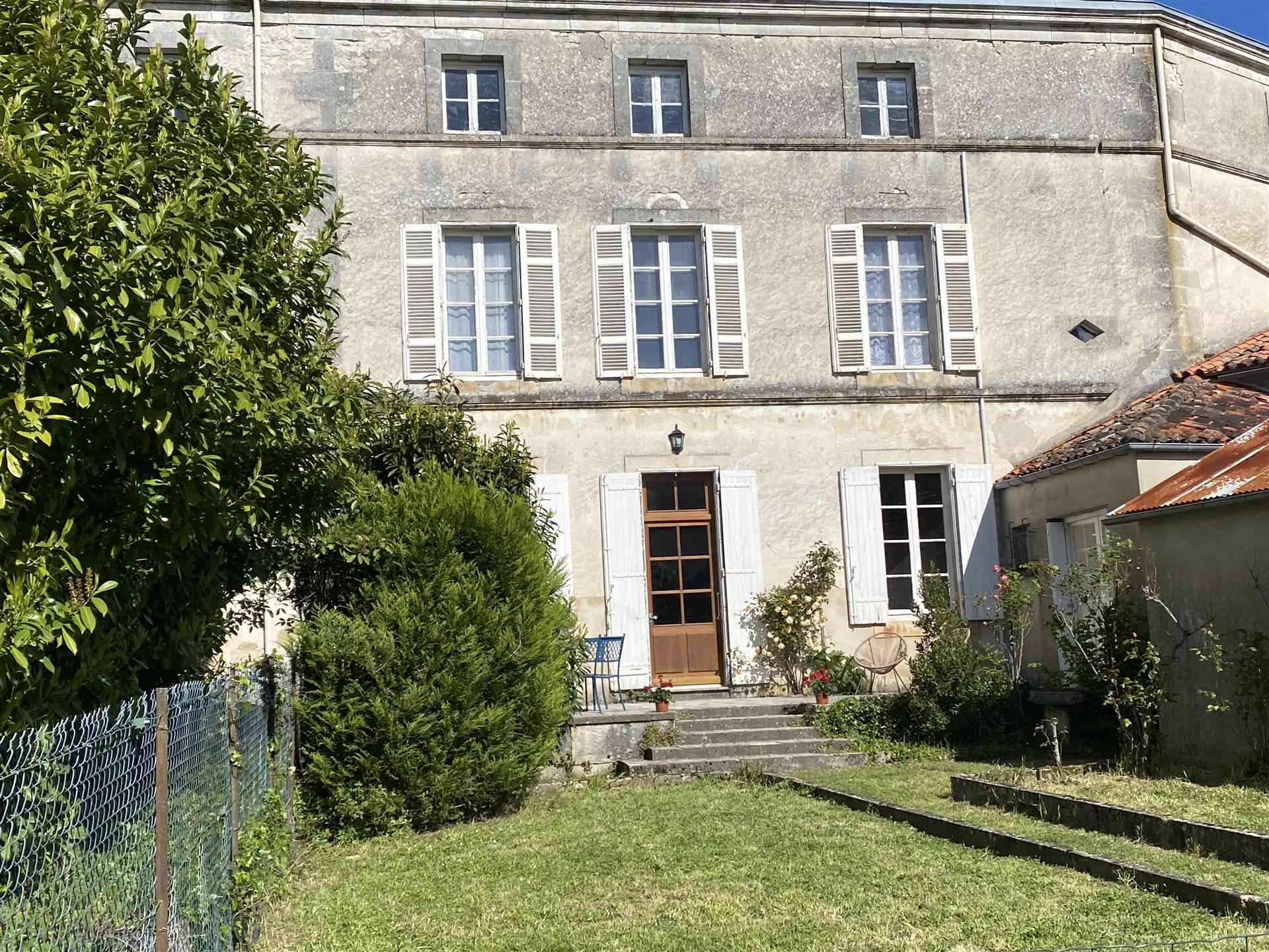 Hermosa Maison de Maître con impresionantes vistas al castillo 