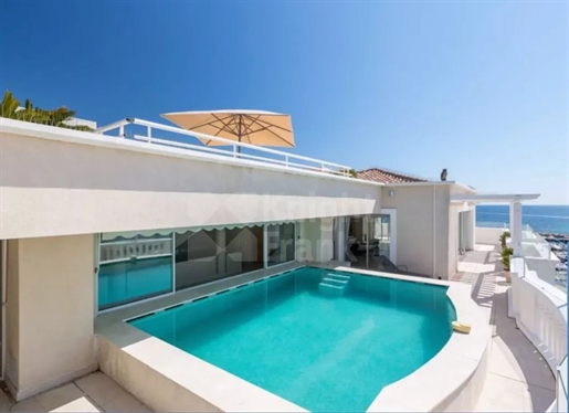 Cannes - Penthouse unique en triplex avec vue mer panoramique, piscine privée et solarium