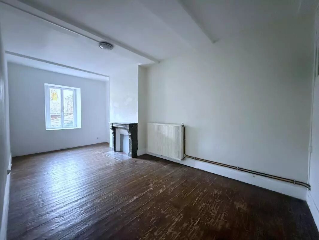 Appartement à louer, 118m², La Fère