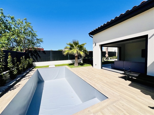 Sale single-storey villa 5 rooms 125m2 with swimming pool garage 460m2 of land
