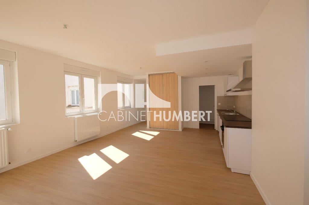 Appartement à louer, 83m², Saint-Etienne
