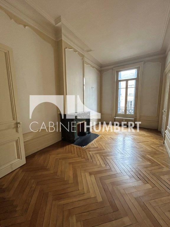 Appartement à louer, 121m², Saint-Etienne