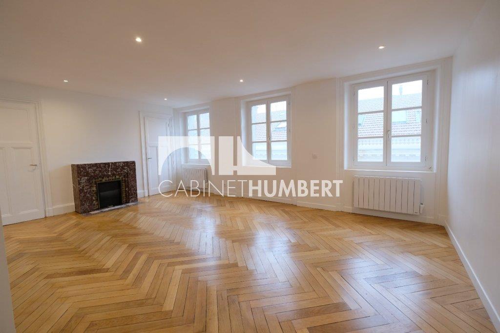 Appartement à louer, 109m², Saint-Etienne