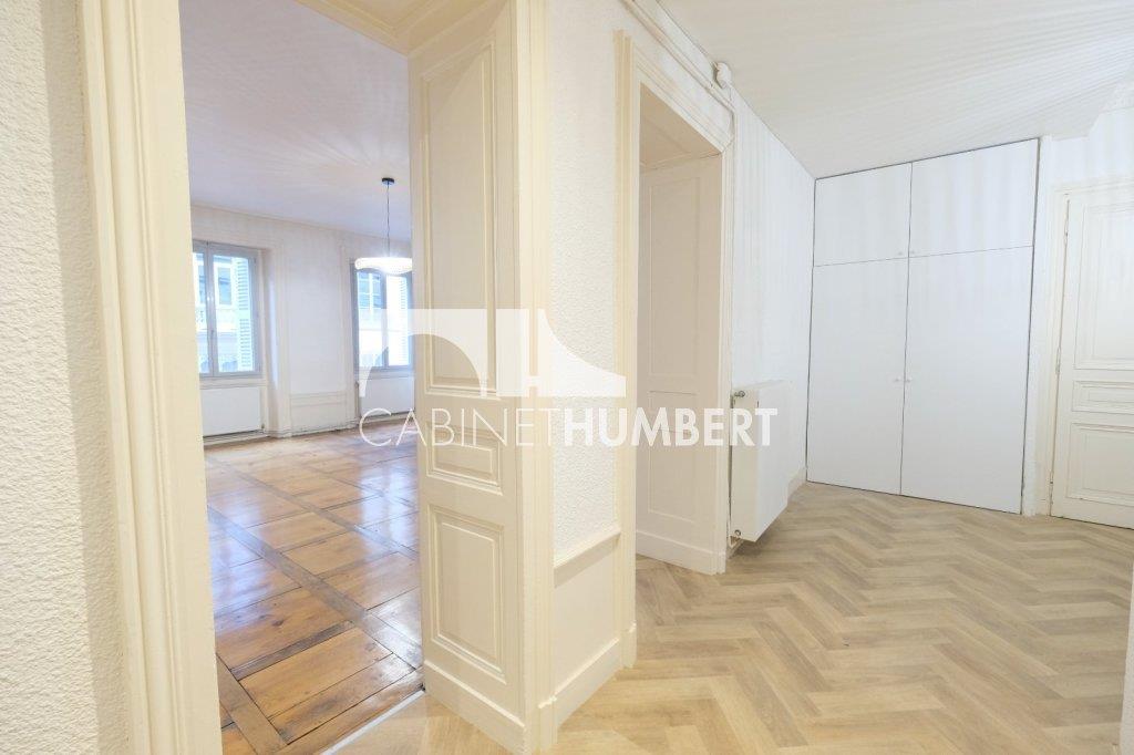 Appartement à louer, 148m², Saint-Etienne