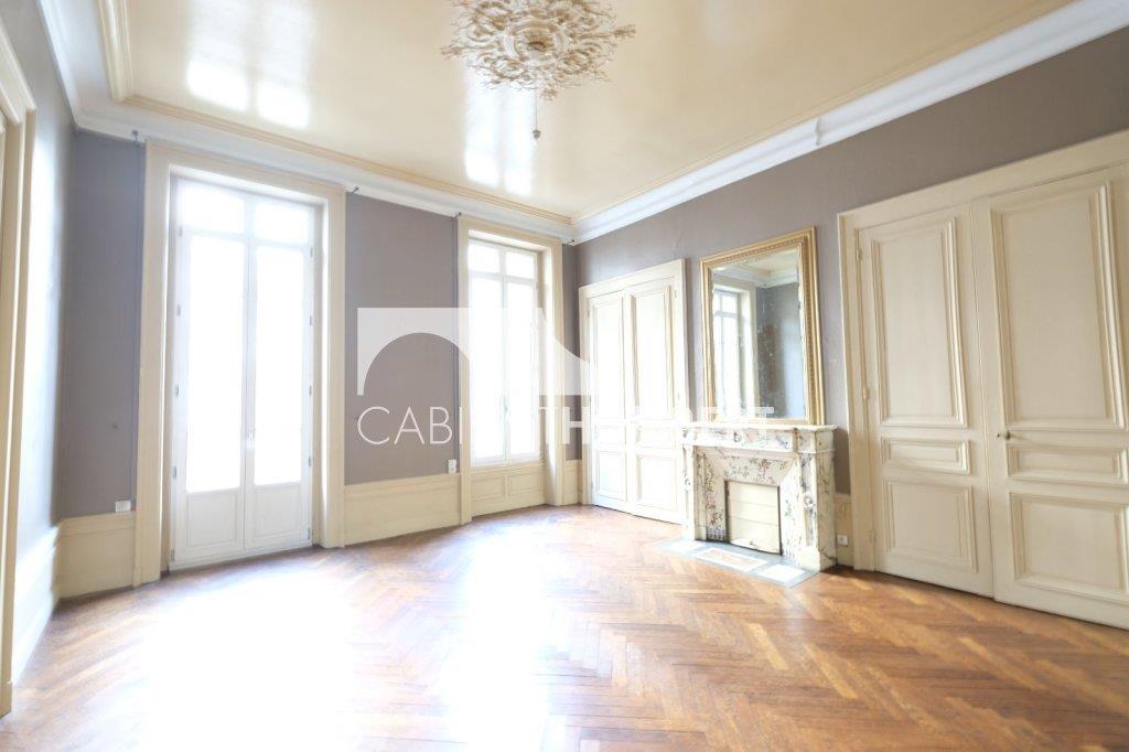 Appartement à louer, 129m², Saint-Etienne