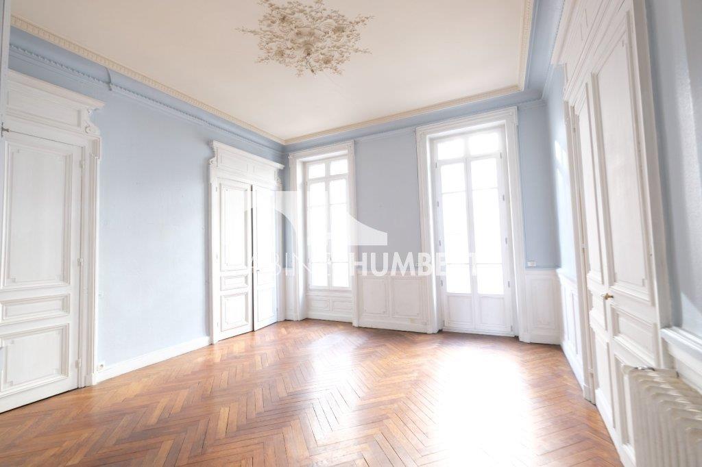 Appartement à louer, 129m², Saint-Etienne