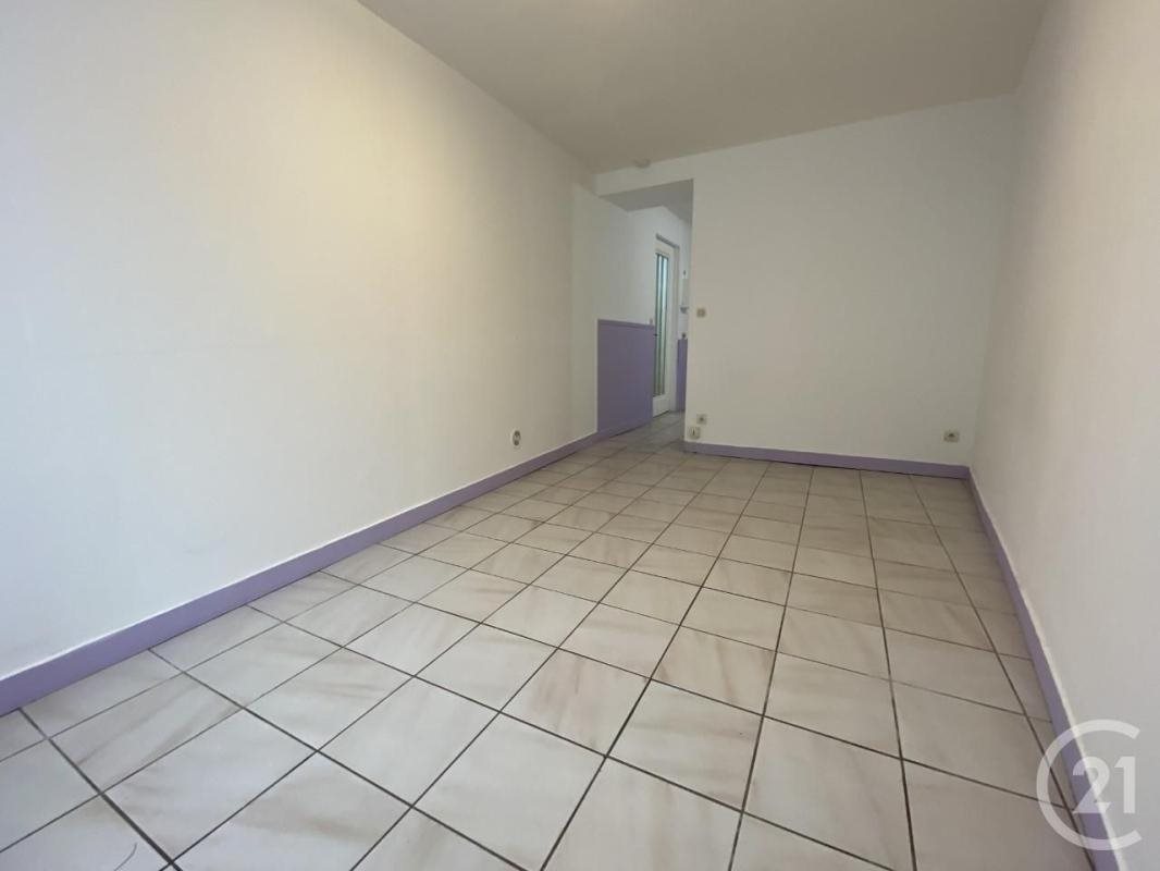 Appartement à louer, 26m², Pont-Sainte-Maxence