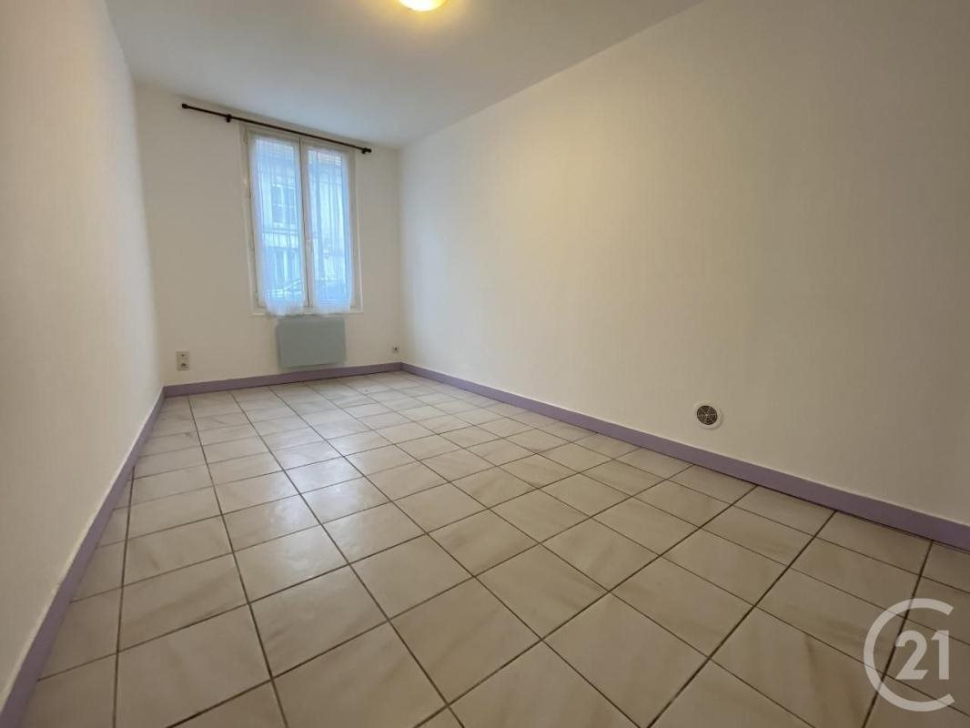 Appartement à louer, 26m², Pont-Sainte-Maxence