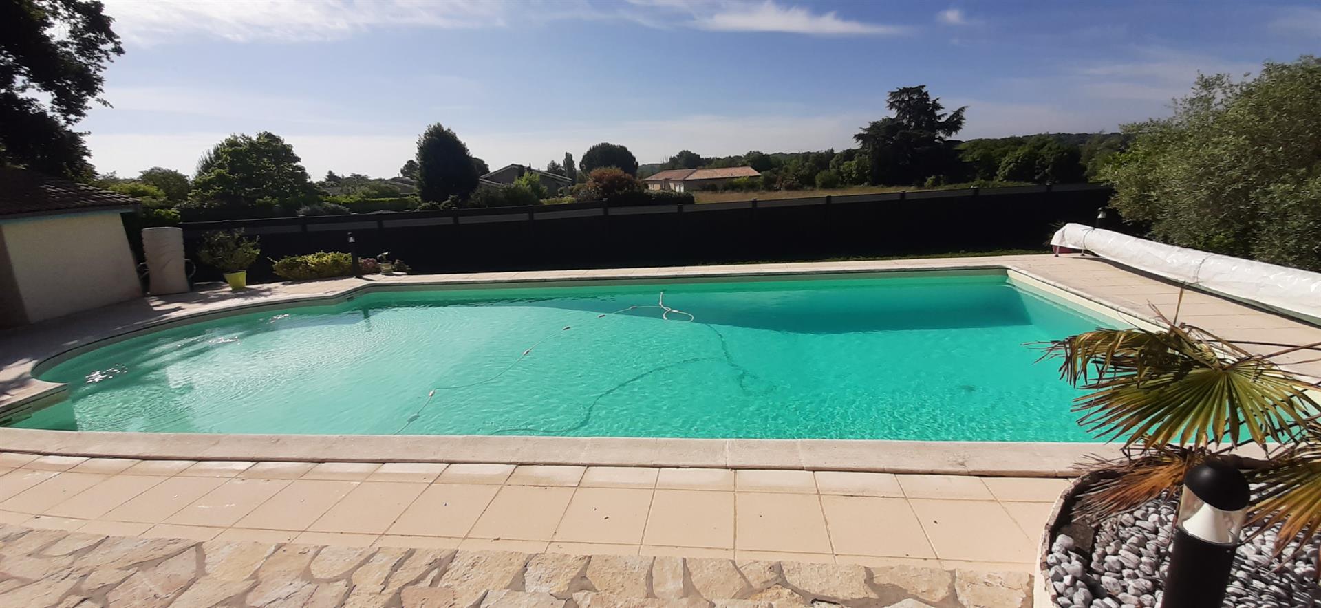 Bazas Centre, Contemporary 150m2 with swimming pool 4 bedrooms