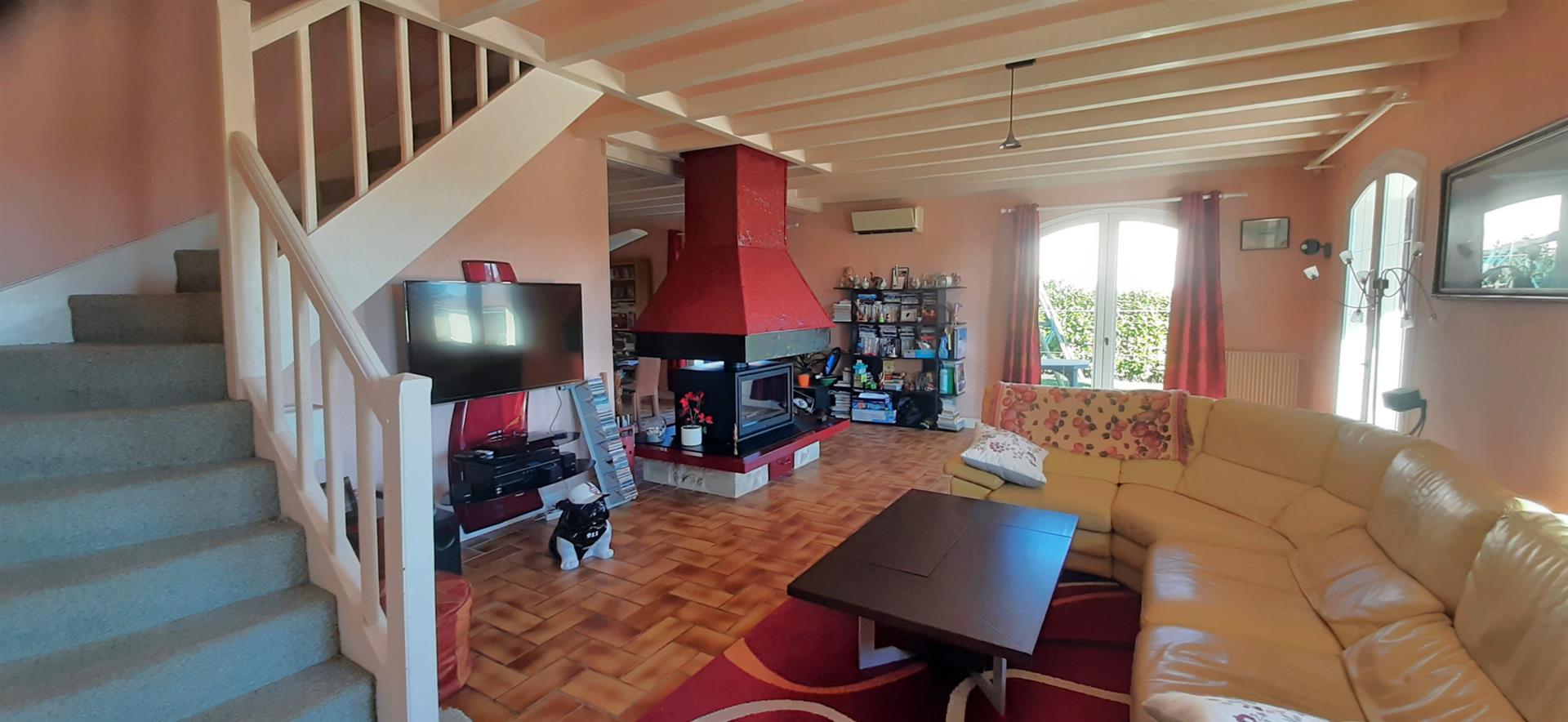 Bazas Centre, Contemporary 150m2 with swimming pool 4 bedrooms