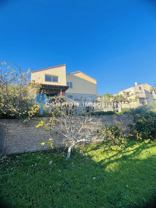 House with exterior and adjoining apartment of 65 m2 in Porto-Vecchio