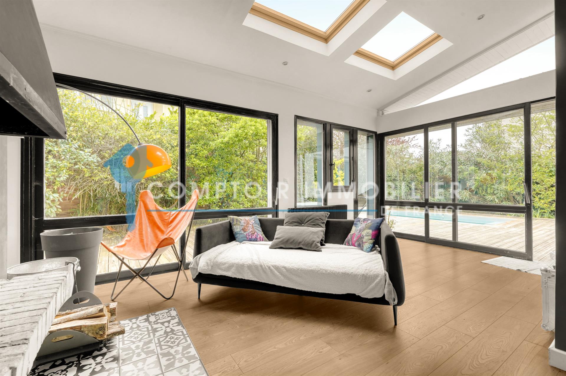For Sale Dpt 31 - 5 Bedroom Family Home - City Center