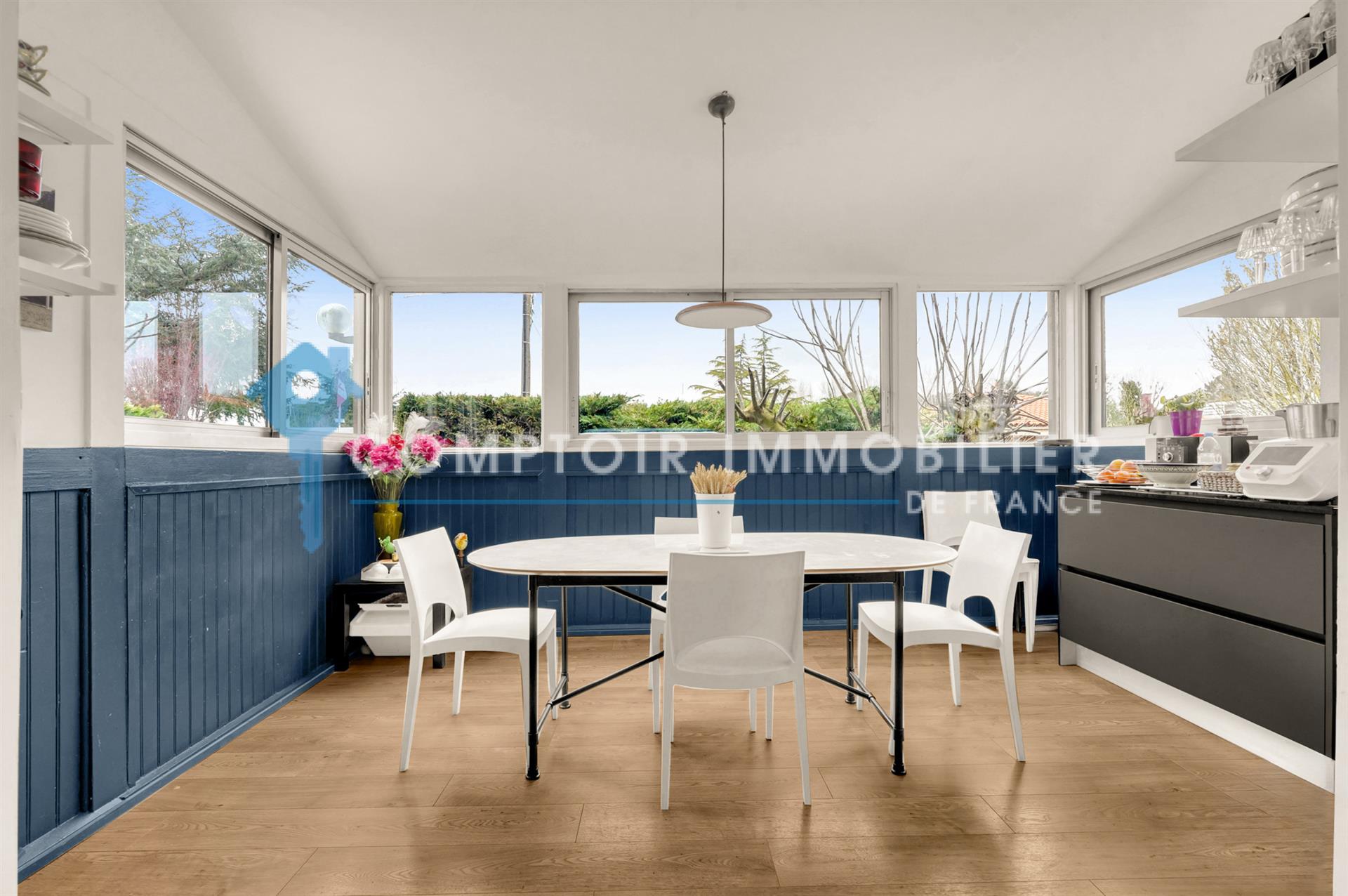 For Sale Dpt 31 - 5 Bedroom Family Home - City Center