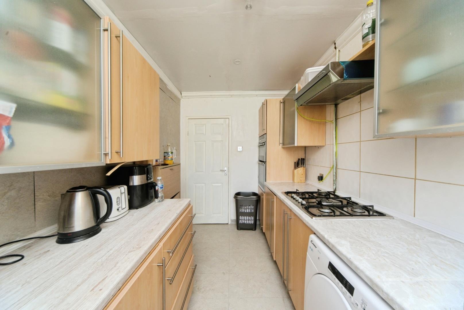 4 bedroom, Terraced House for sale
