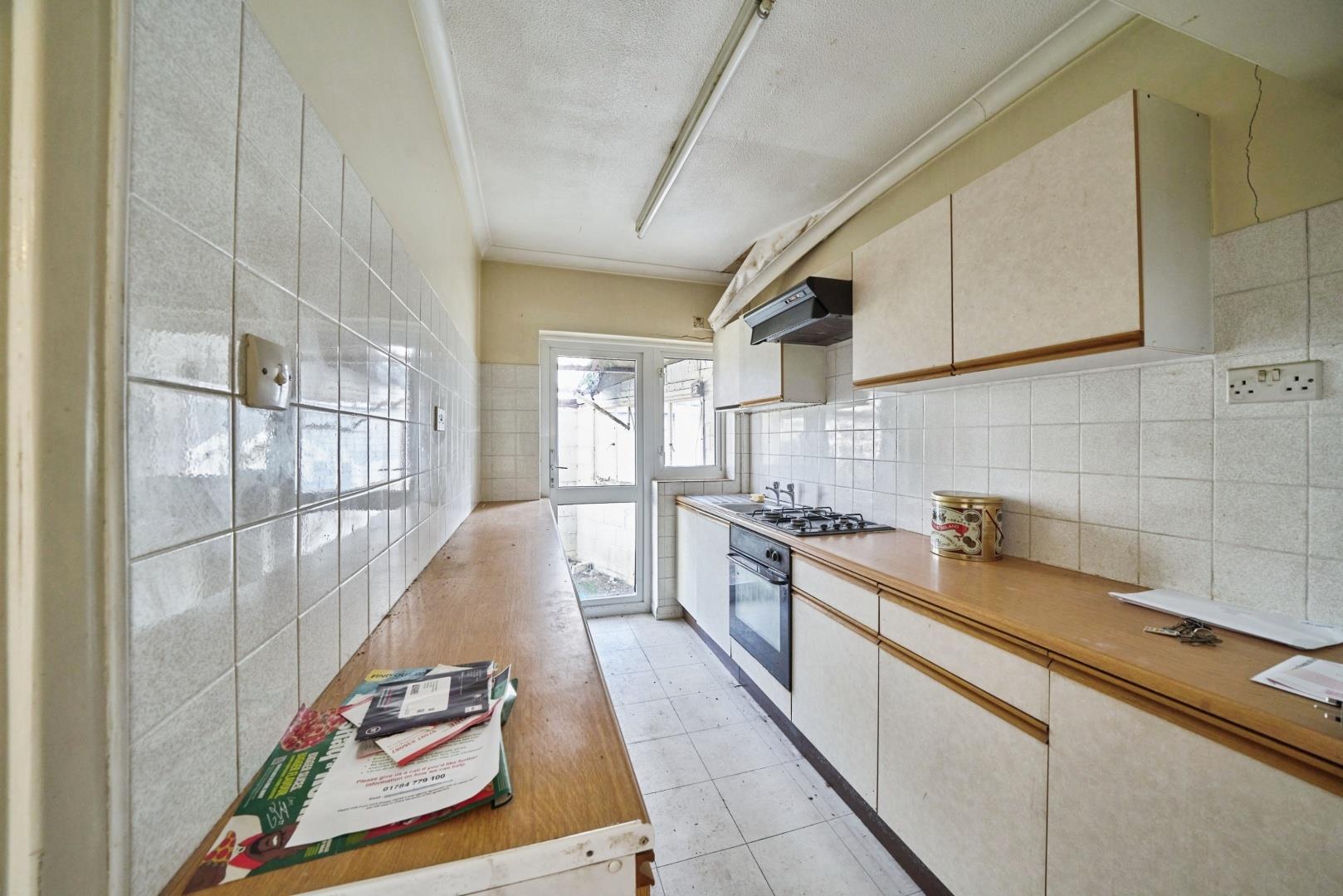 3 bedroom, Semi-detached house for sale