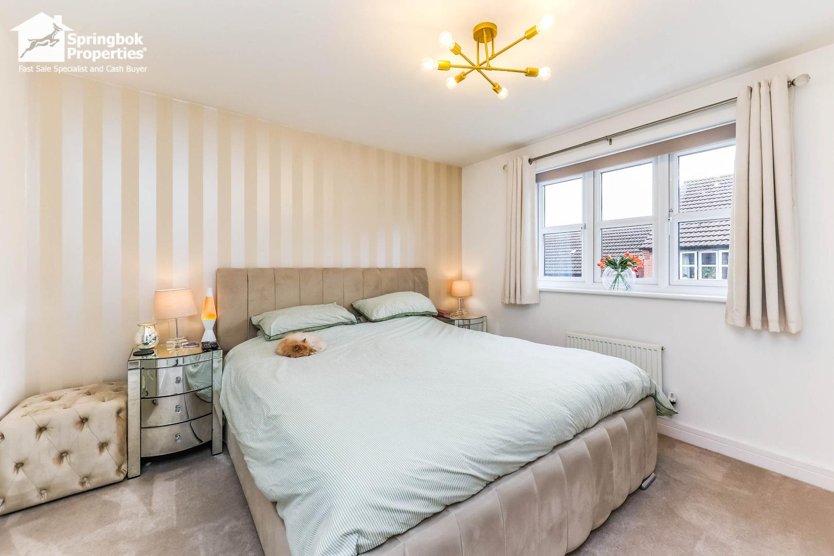 4 bedroom, Detached house for sale