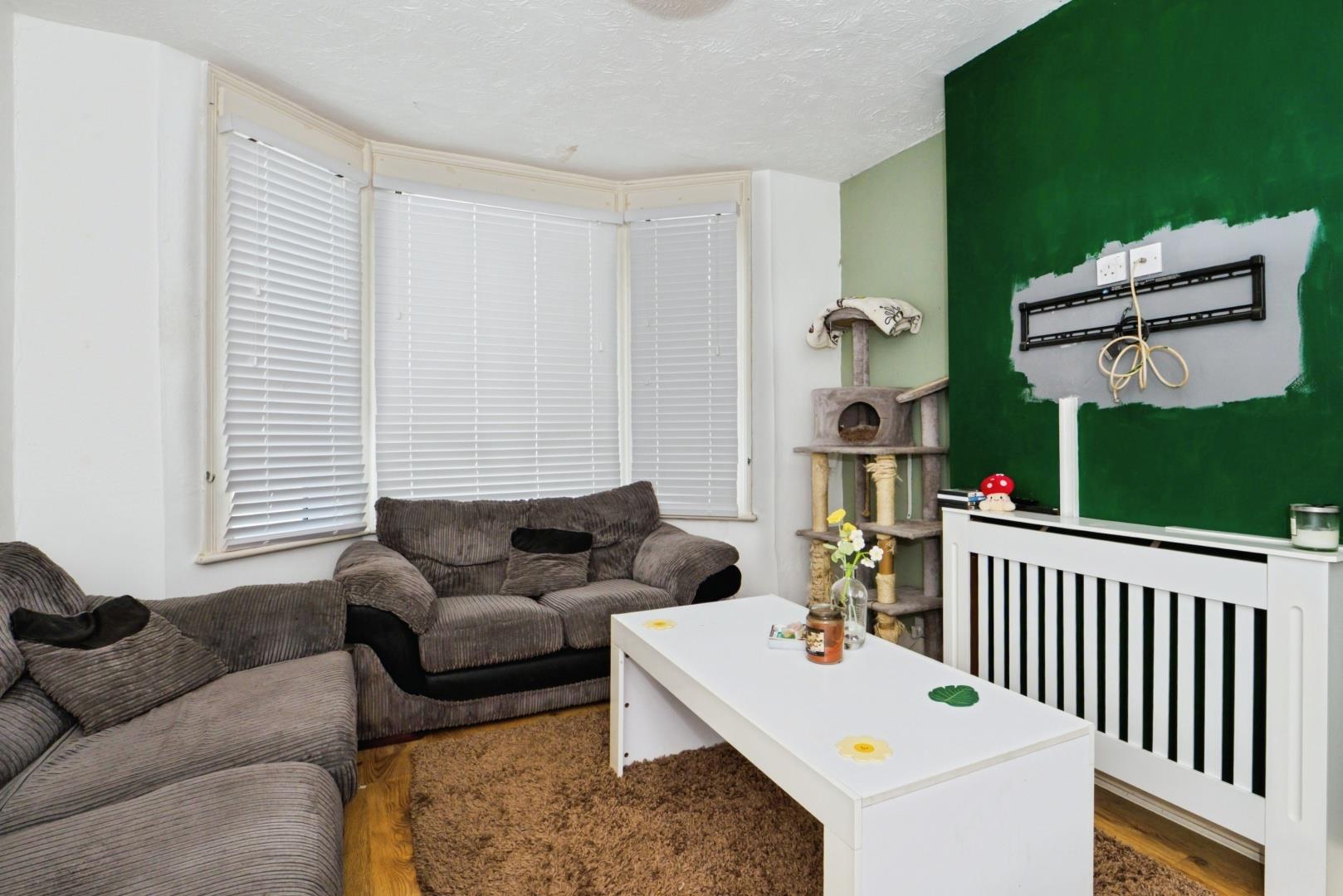 2 bedroom, Terraced House for sale