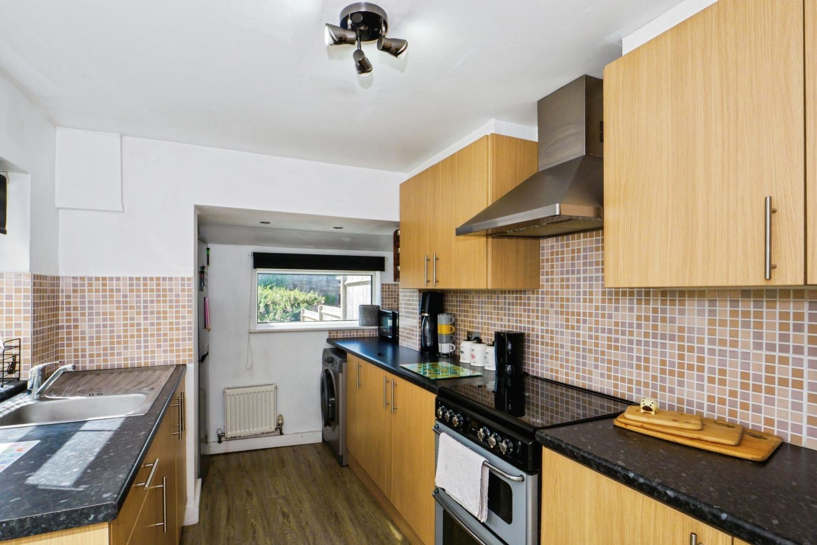 2 bedroom, Terraced House for sale