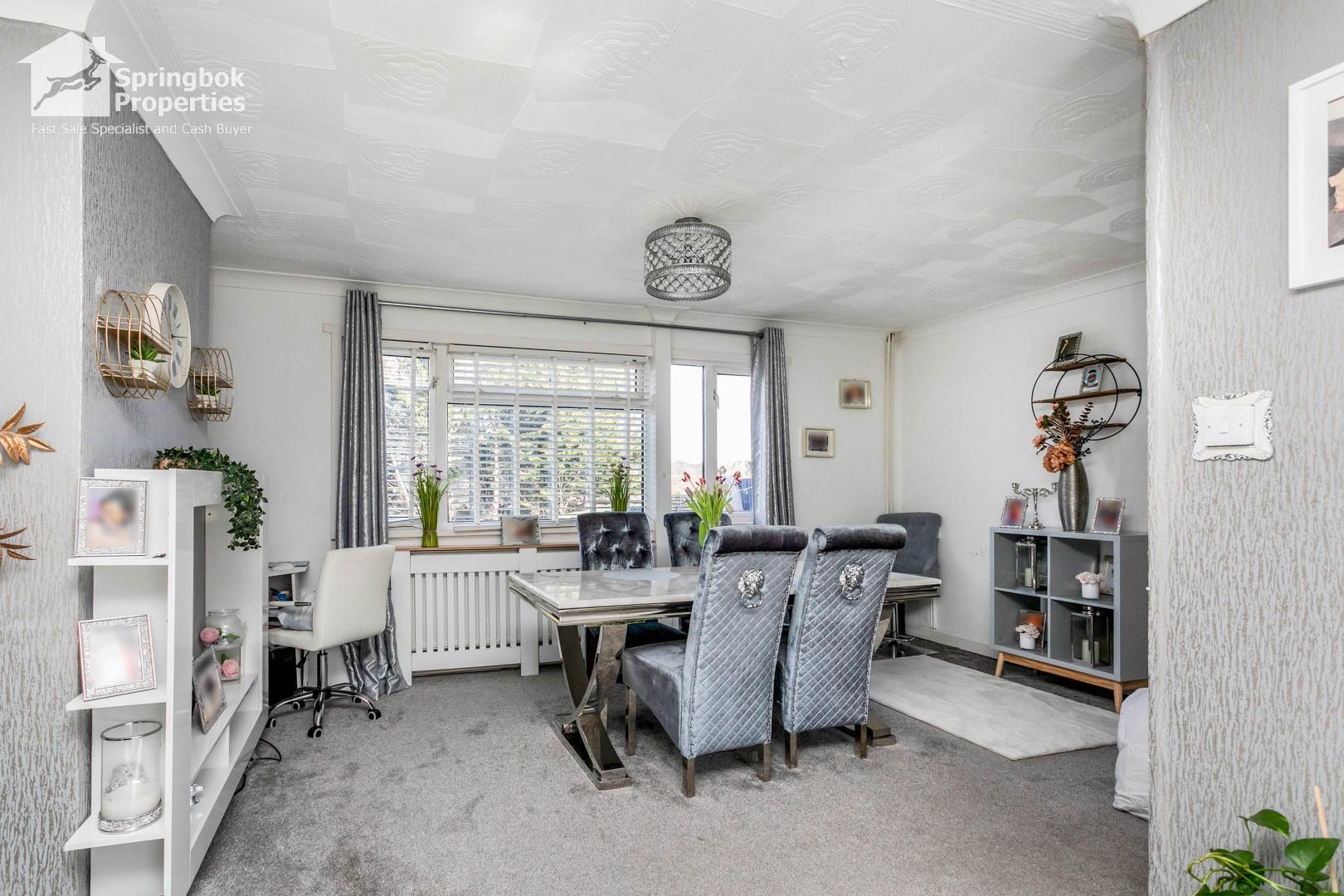 3 bedroom, Semi-detached house for sale