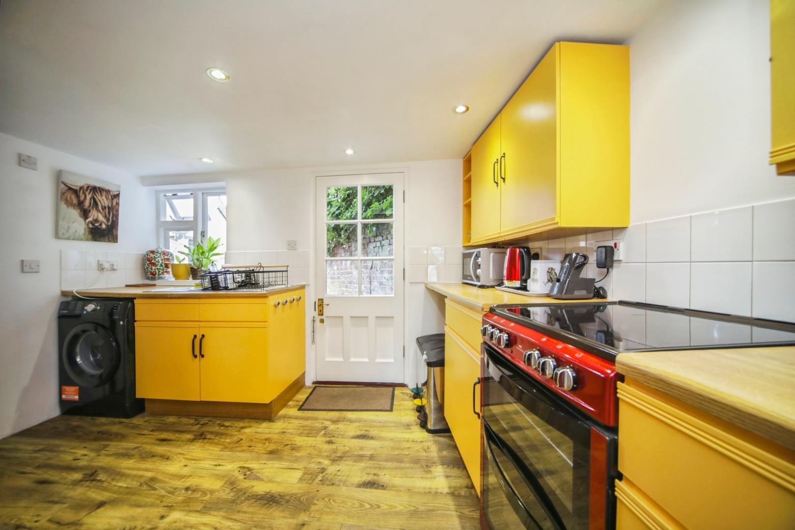 1 bedroom, Terraced House for sale