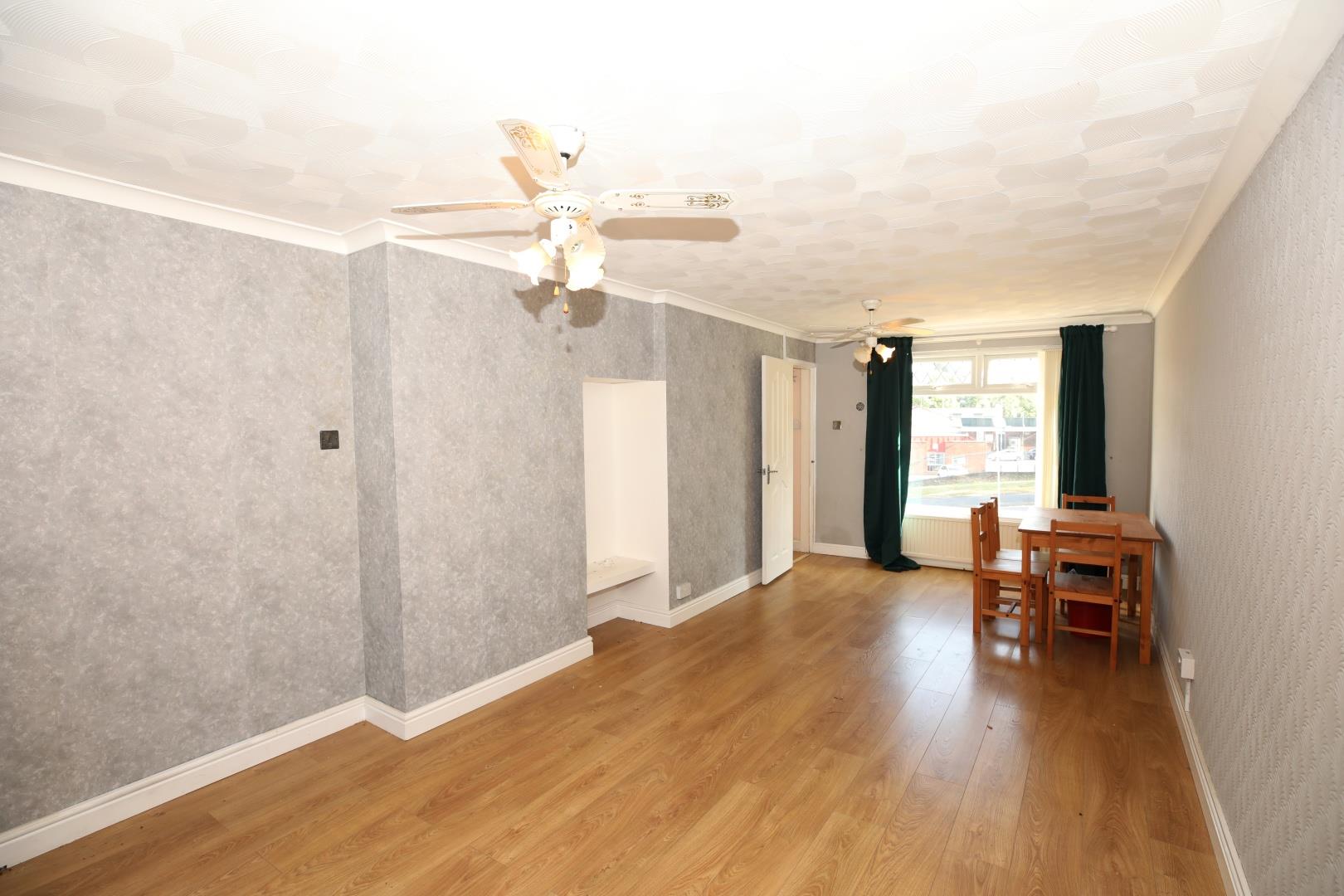 2 bedroom, Semi-detached house for sale