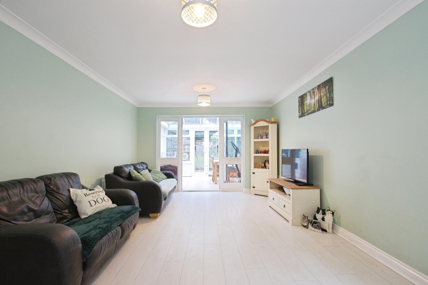 4 bedroom, Semi-detached house for sale