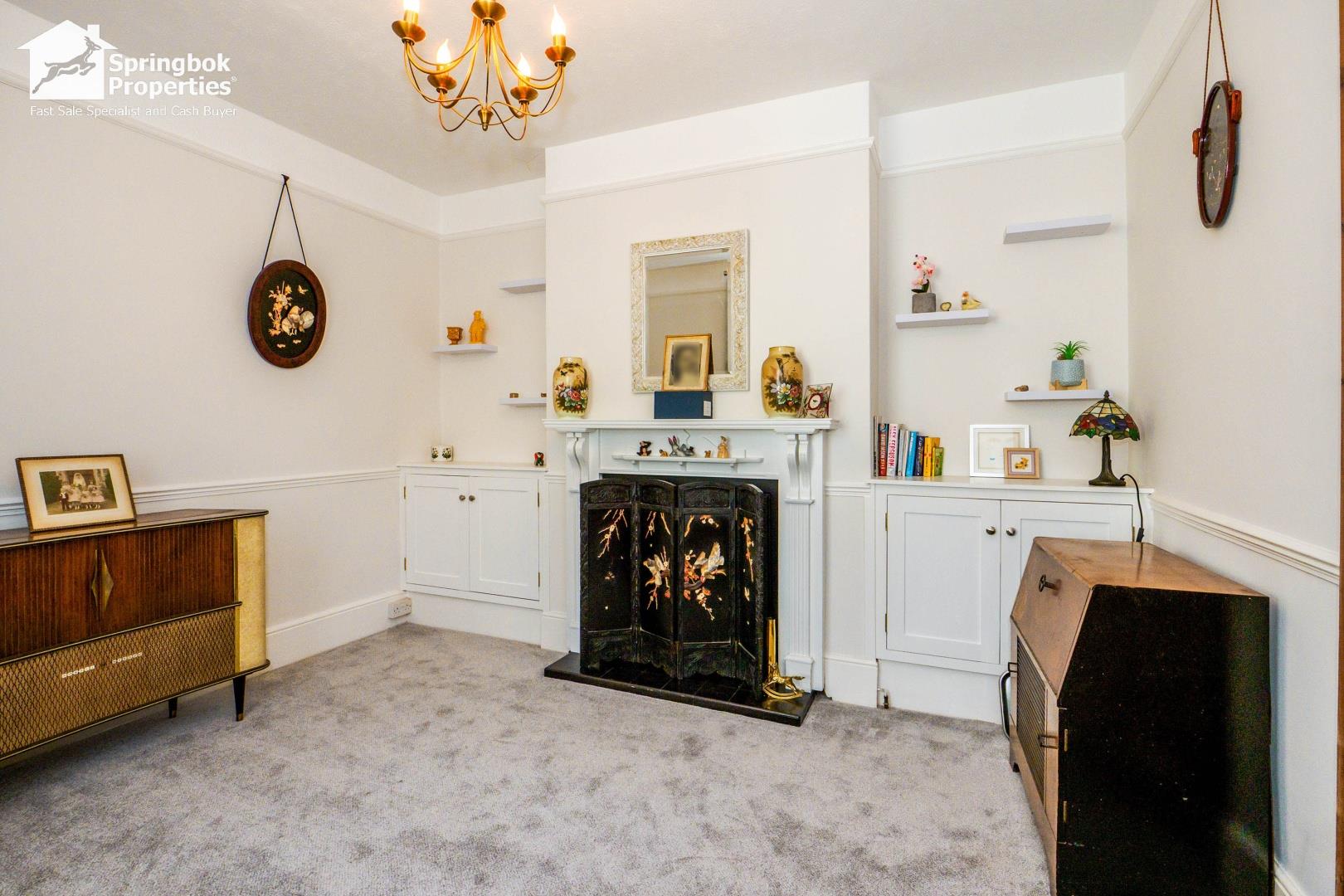 3 bedroom, Semi-detached house for sale