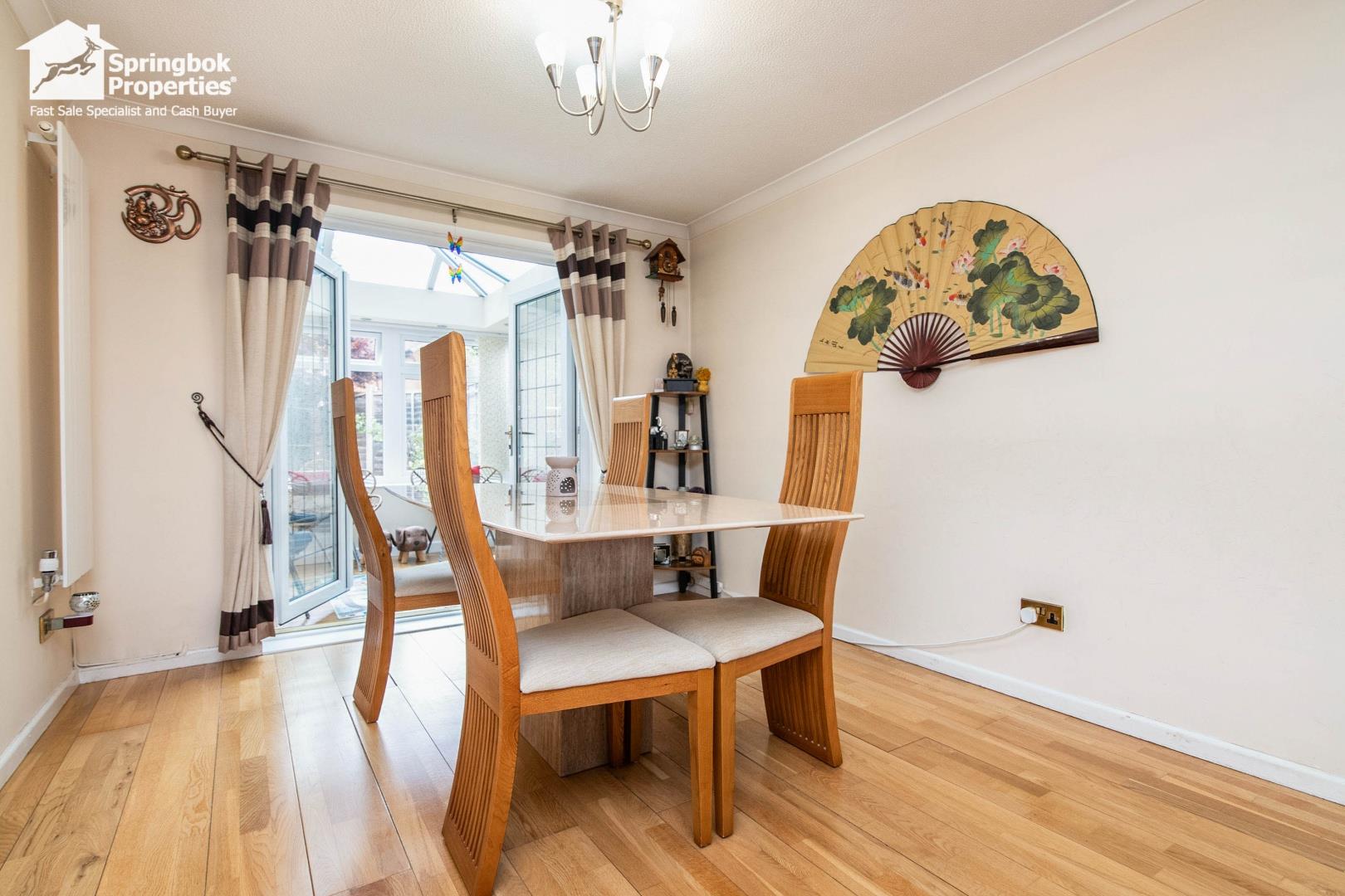3 bedroom, Detached house for sale