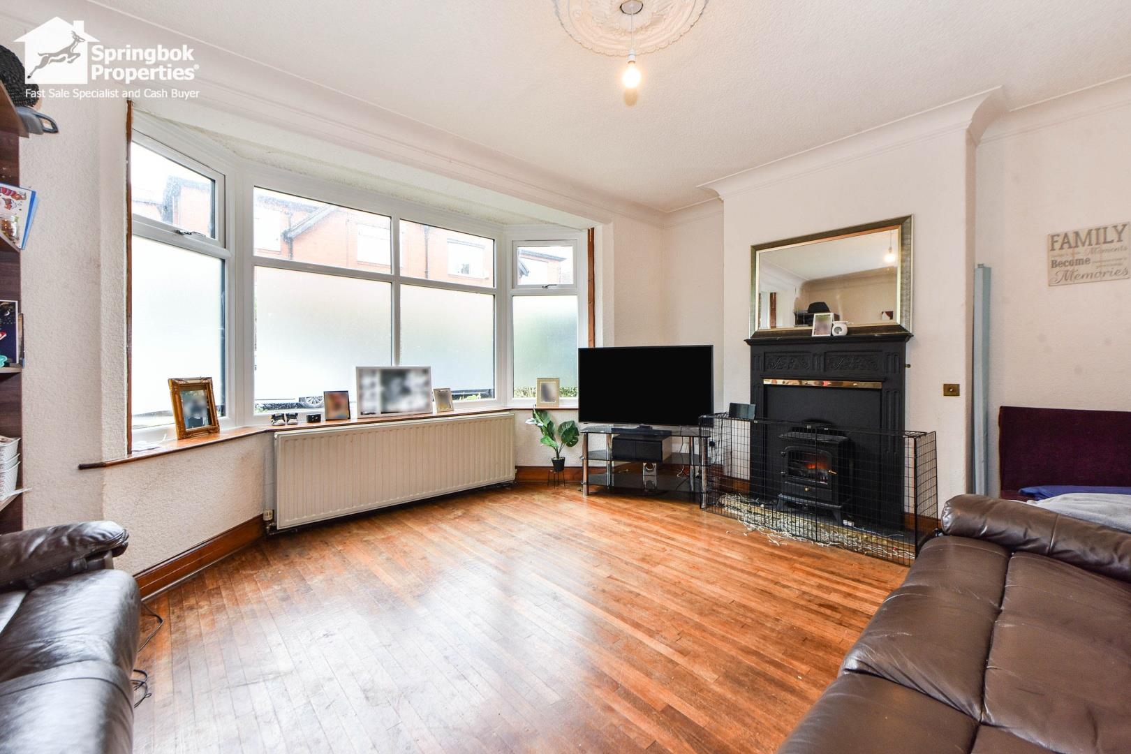 4 bedroom, Semi-detached house for sale