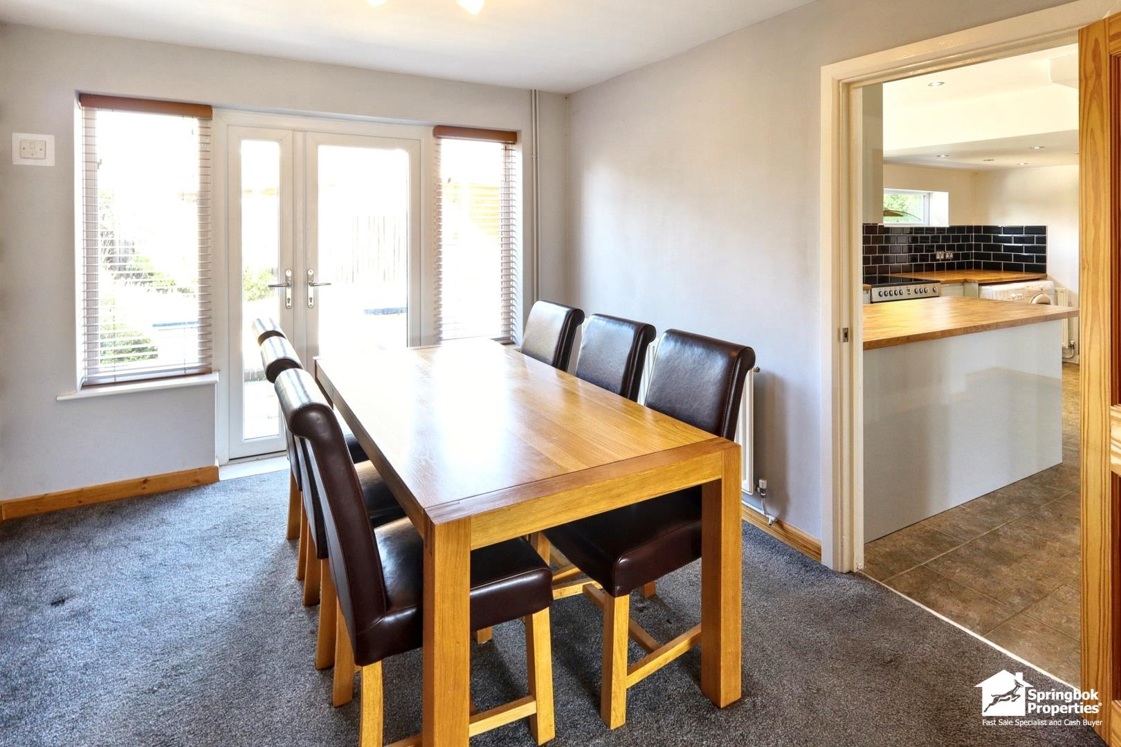 3 bedroom, Detached house for sale