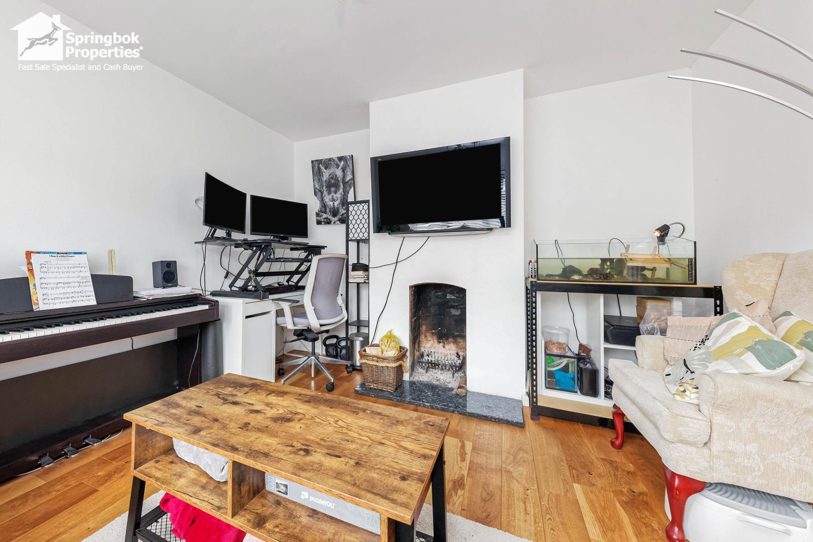 2 bedroom, Semi-detached house for sale