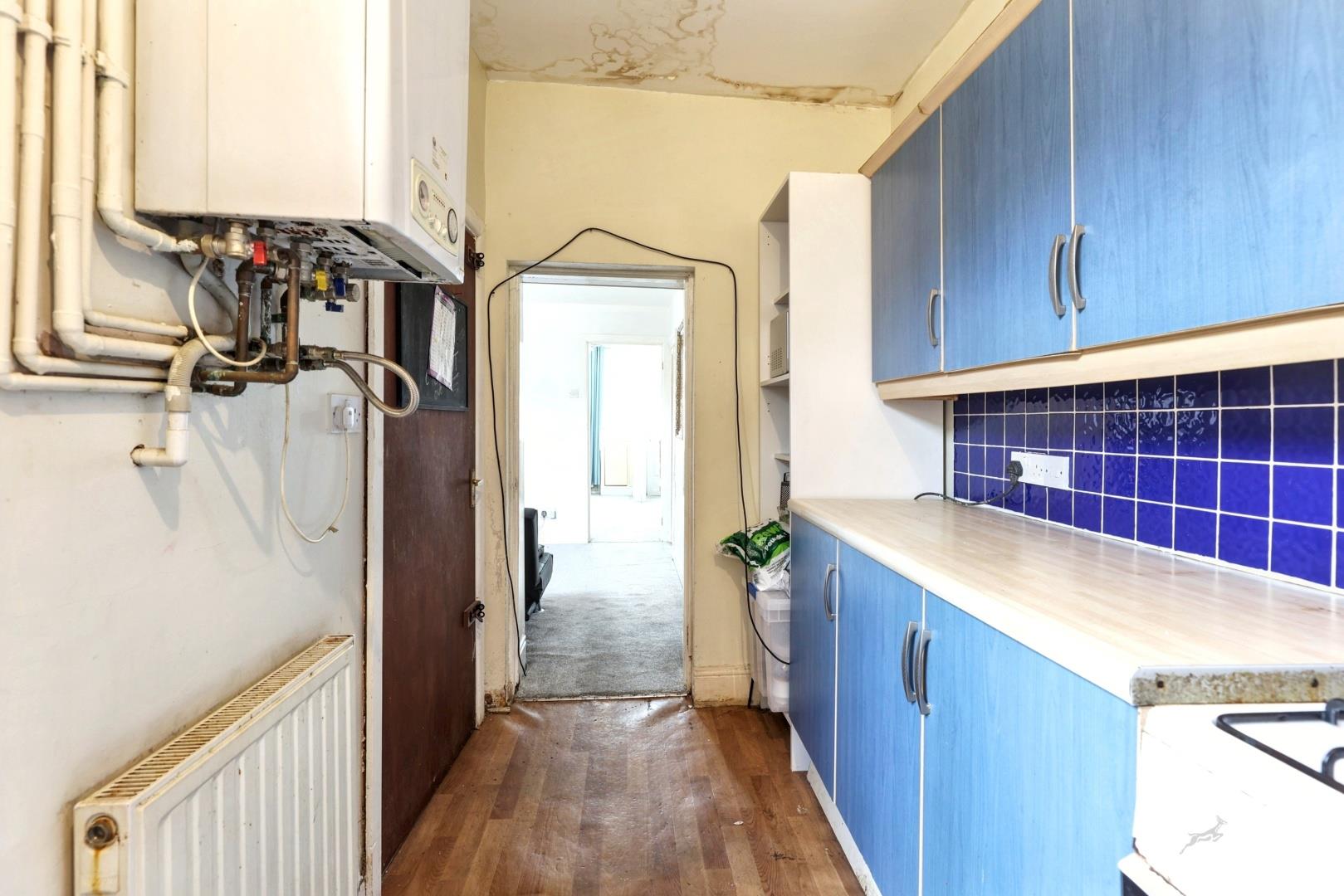 2 bedroom, Terraced House for sale
