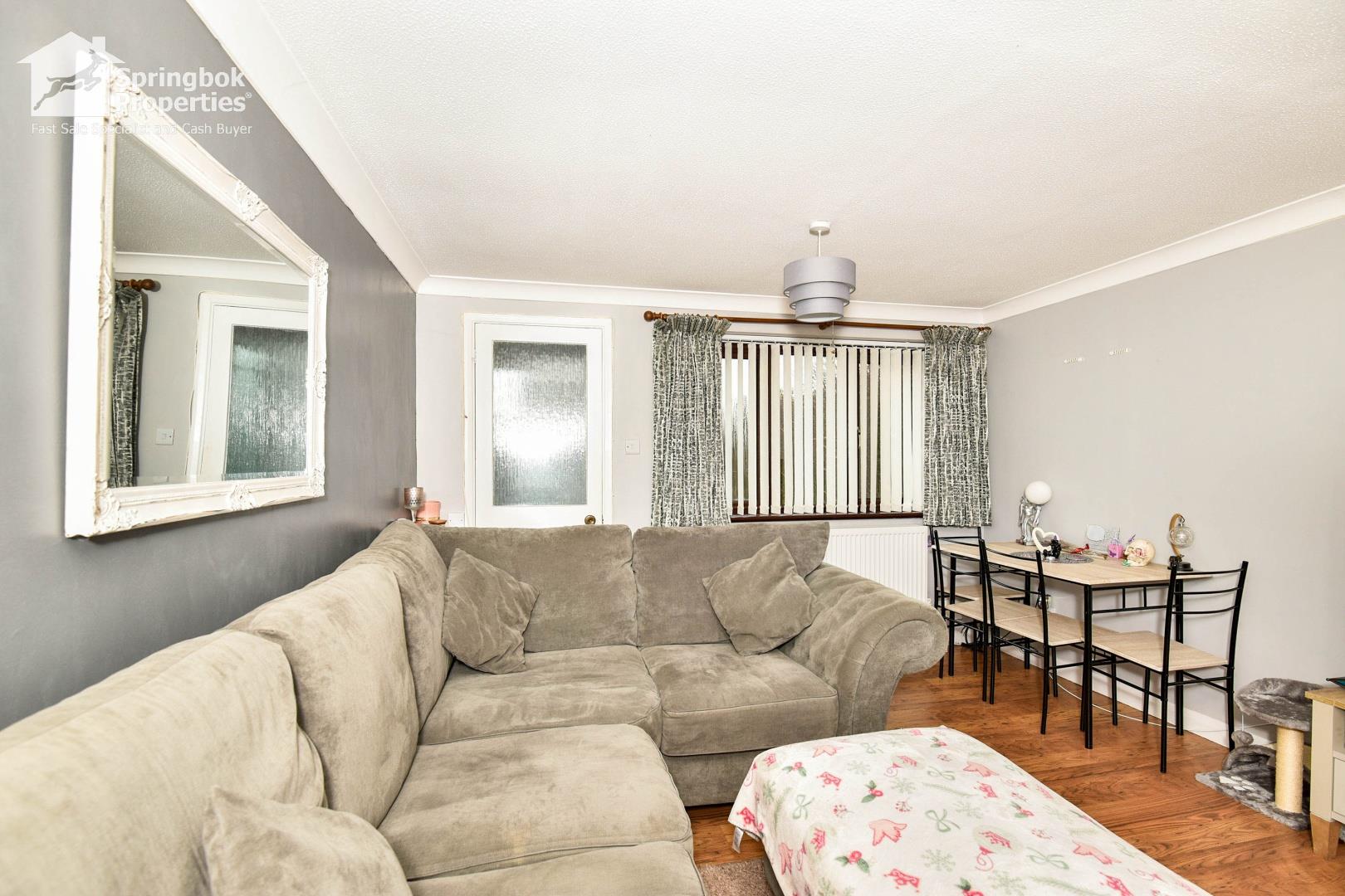2 bedroom, Terraced House for sale