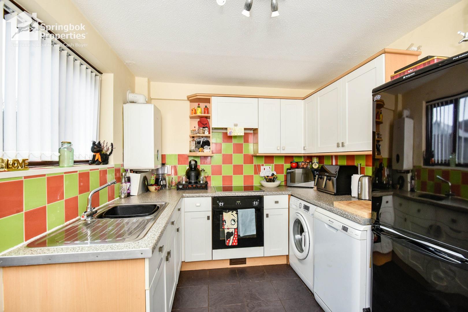 2 bedroom, Terraced House for sale