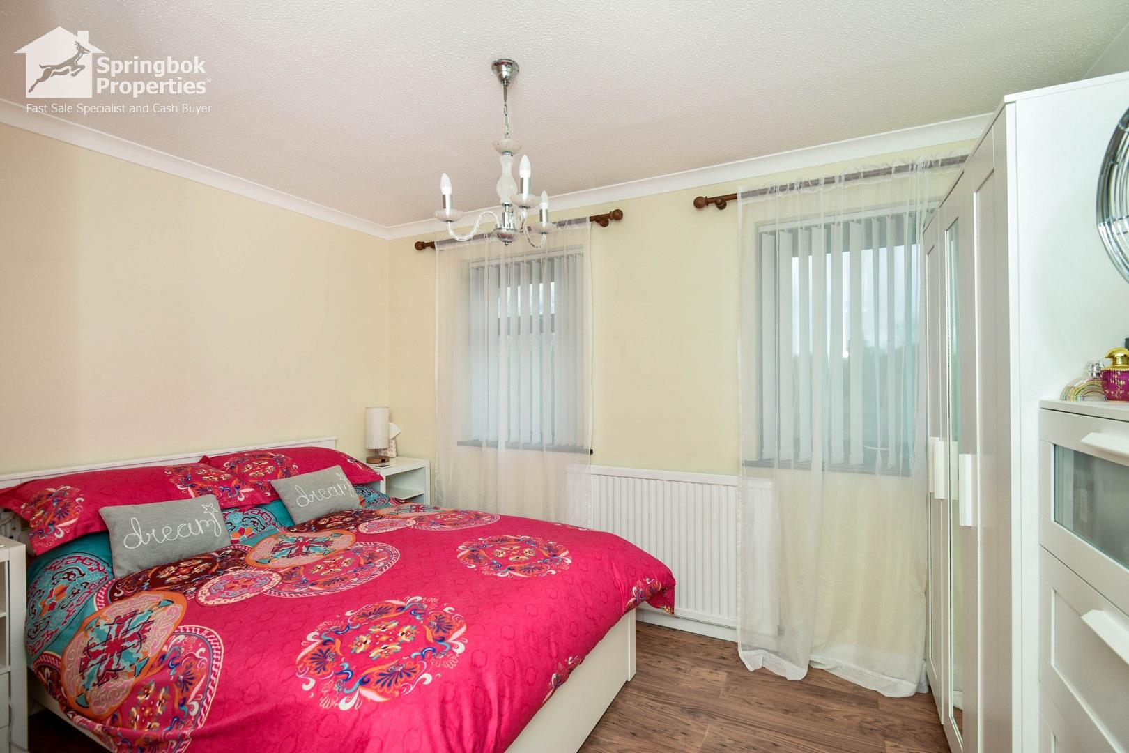 2 bedroom, Terraced House for sale