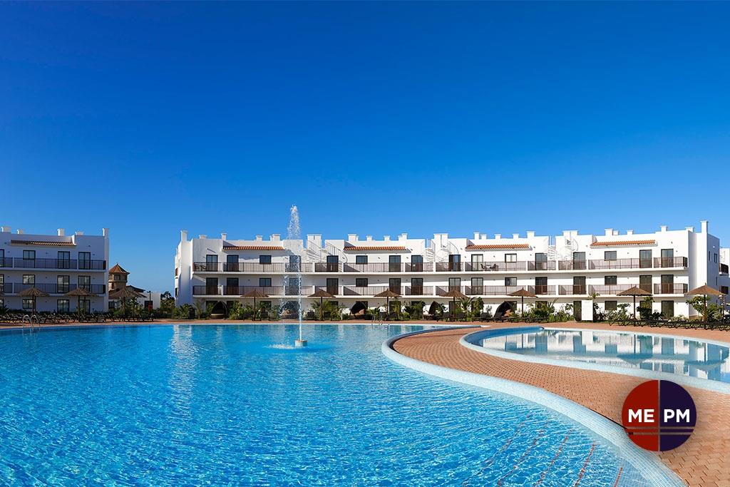 Apartment - Hotel Room For sale
