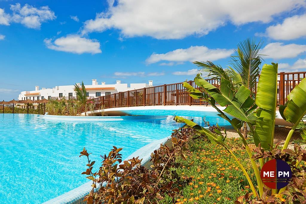 Apartment - Hotel Room For sale