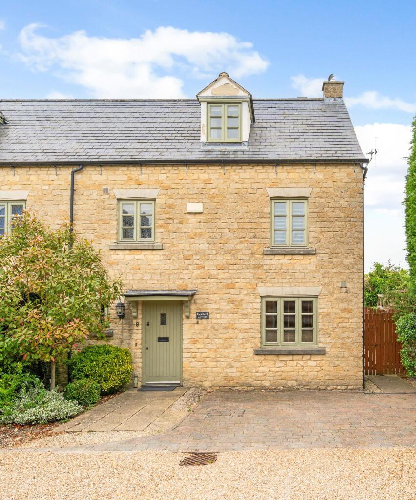 Landgate Yard, Stow on the Wold, Gloucestershire, Gl54