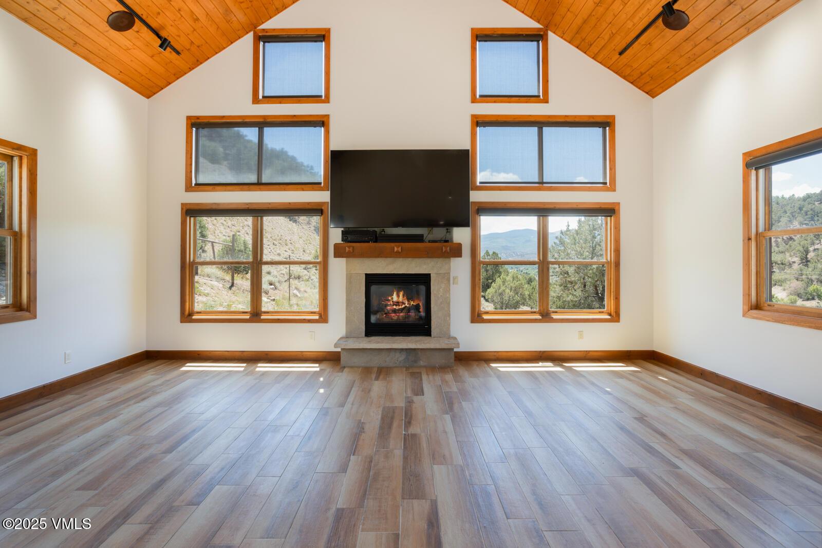 4 Bedrooms - SingleFamily - Colorado - For Sale -