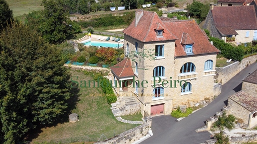 12 km von Sarlat entfernt, großes Périgord-Haus mit Blick auf den Fluss Dordogne